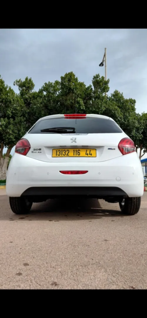 Peugeot 208 2016 Active Facelift