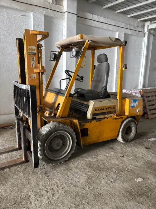 Komatsu F030 1994