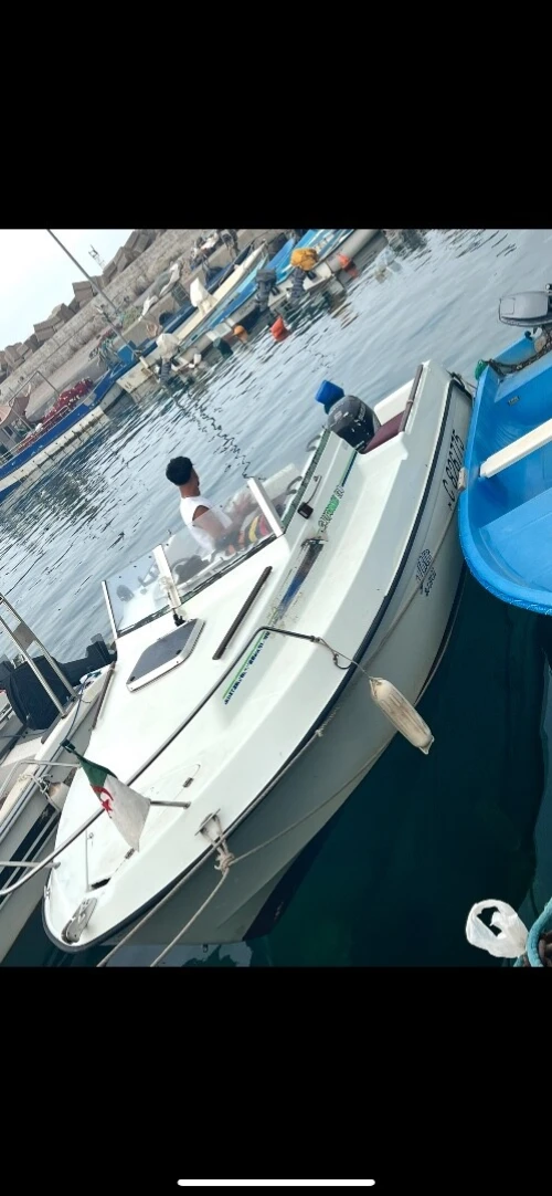 Bateau California 580  5,80m avec moteur Suzuki 70CV 4 temps