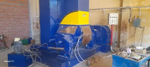 USINE DE FABRICATION DE MATIERE PREEMIERE DU PLASTIQUE *CHARGE GRANULEE*