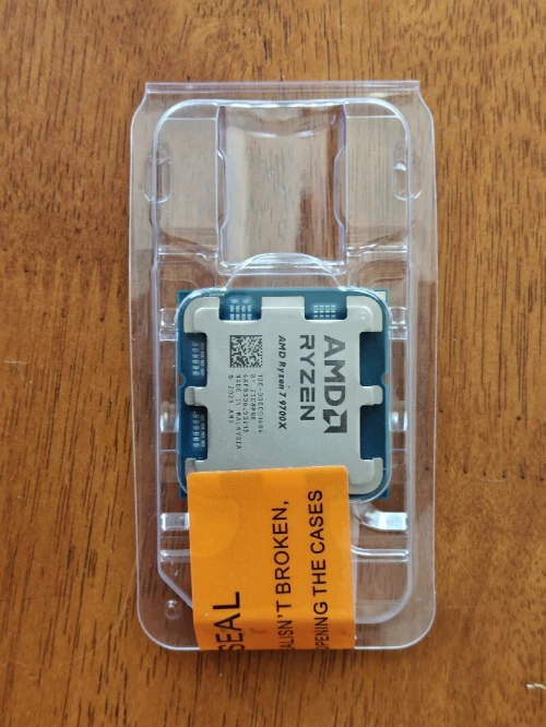 AMD Ryzen 7 9700X (3.8 GHz / 5.5 GHz) TRAY