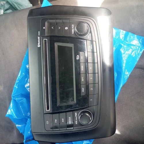 suzuki swift oem bluetooth - poste suzuki swift - مسجل سيارة (راديو) أصلي لسوزوكي سويفت / بالينو / سيليريو - بحالة ممتازة