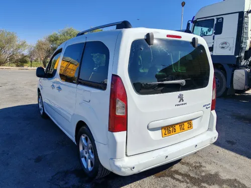 Peugeot Partener tepee 2012 Rakor sghir fel bab mor chofeur+ 30 cm rakor fel mala foga