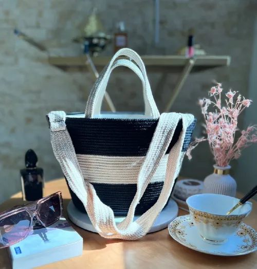 Sac à main + porte monnaie 