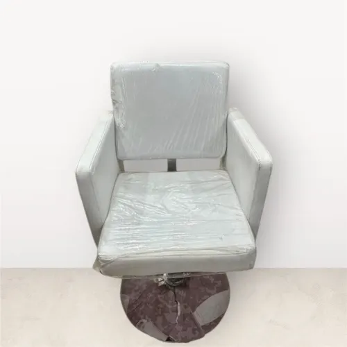 Les chaises 