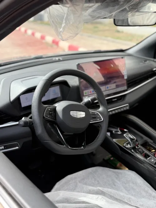 Geely Coolray 2025 