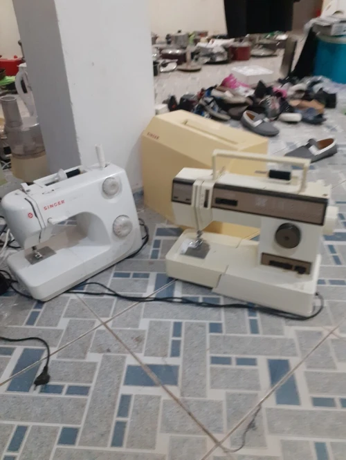 Vends  machine à  coudre 