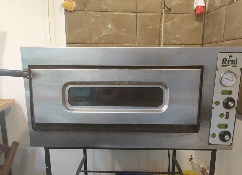 Four a pizza 6 plat 380 électrique