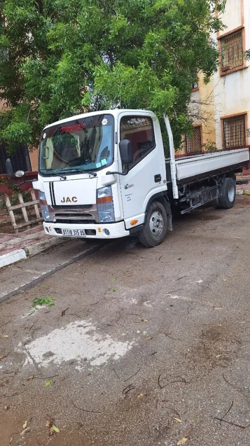 JAC 1040s 2015