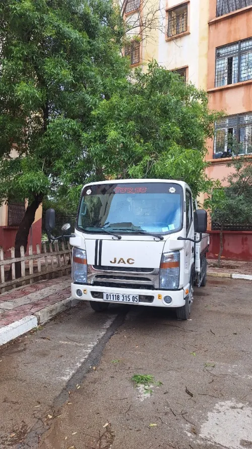 JAC 1040s 2015
