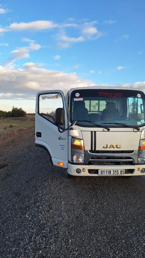 JAC 1040s 