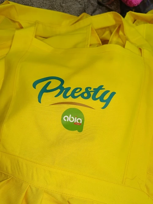 Vêtements personnalisés(T-shirt, tablier, gilet, tenues)pour vos marques