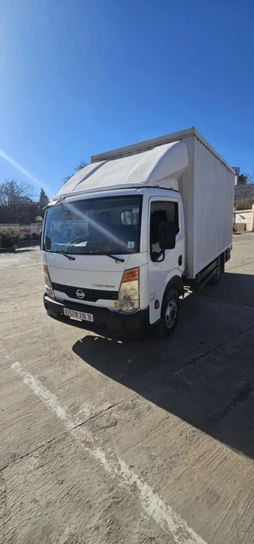 Nissan NT400 2016