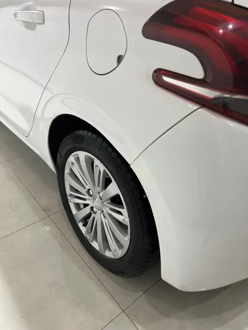 Peugeot 208 2015 Active