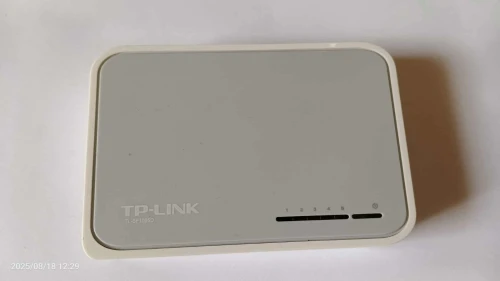 carte réseau - cartr USB - switcher TP LINK + modem Huawei 