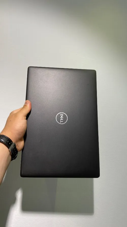 DELL 5400 i7-8TH 8RAM/256SSD