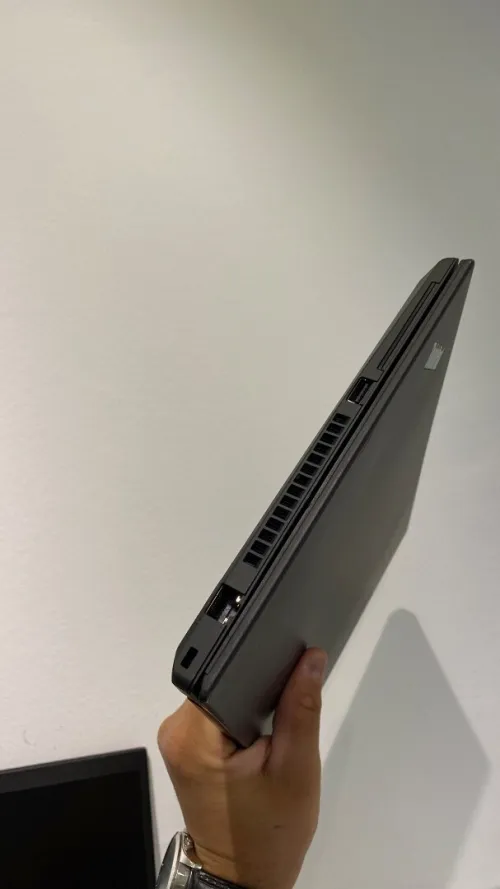 LENOVO T495 RYZEN 5 pro 3500U 8RAM 256SSD