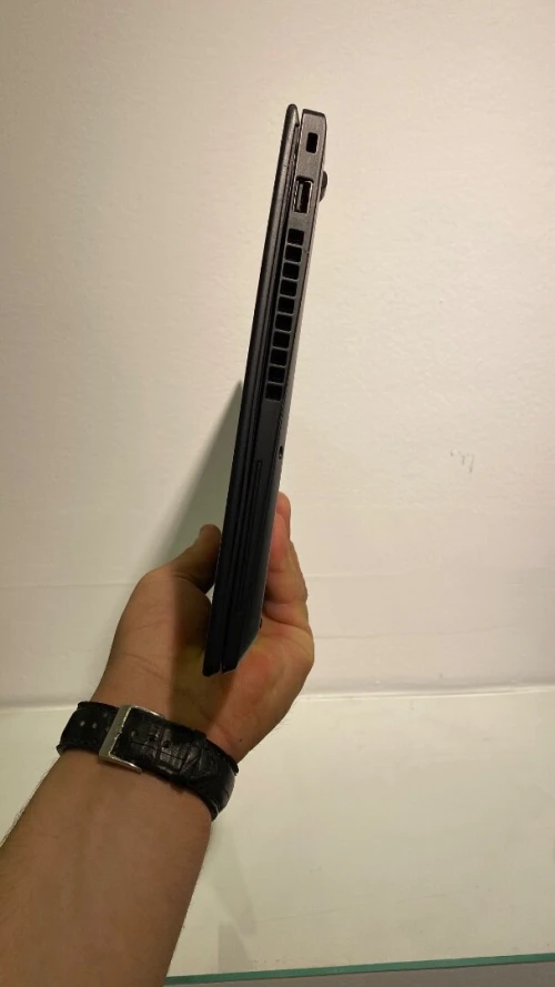Lenovo X390 i5-8TH 8RAM 256SSD 13pouces