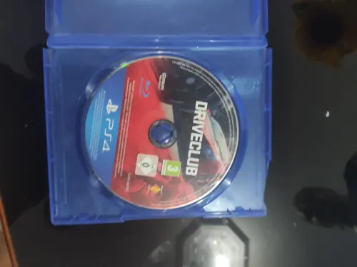 PS 4