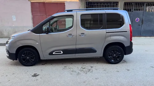 Citroen Berlingo 2022 Full option