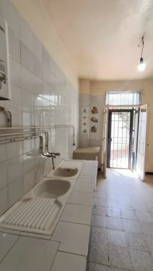 Location Appartement Niveau de villa F4 Oran Oran