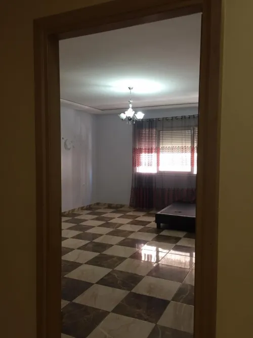 Location Appartement Niveau de villa F8 Oran Oran
