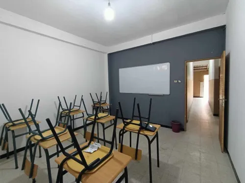 Location Appartement Niveau de villa F5 Oran Es senia