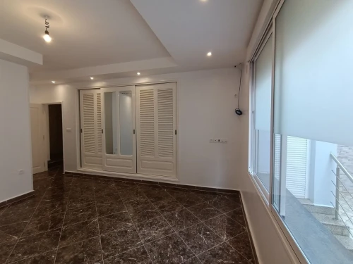 Location Appartement Niveau de villa F4 Oran Oran