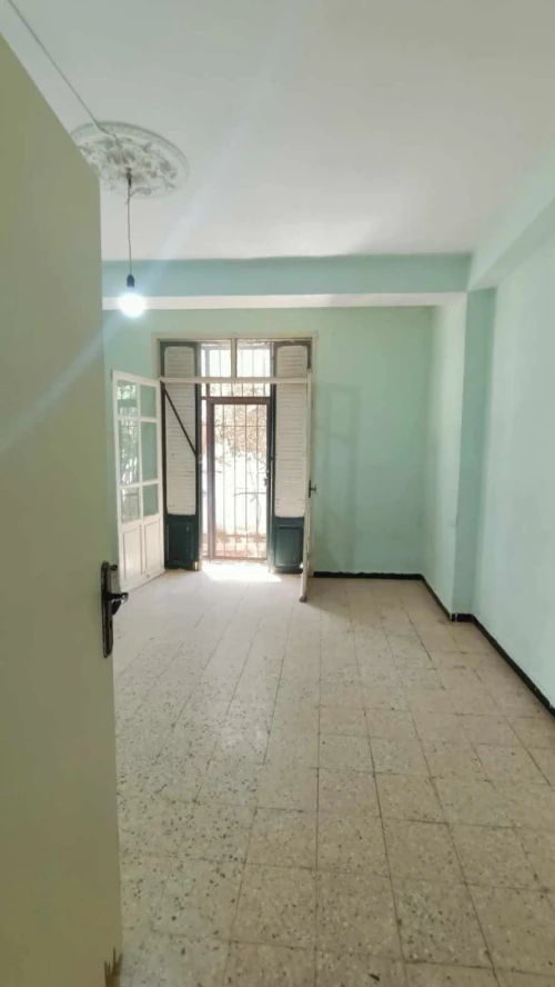 Location Appartement Niveau de villa F4 Oran Oran