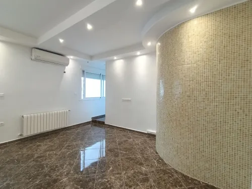 Location Appartement Niveau de villa F4 Oran Oran