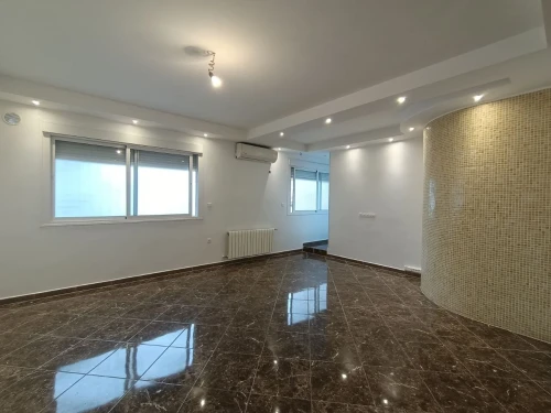 Location Appartement Niveau de villa F4 Oran Oran