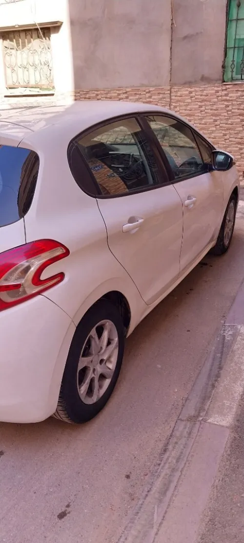 Peugeot 208 2013 Allure