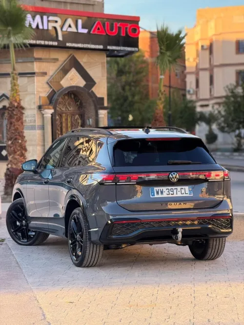 Volkswagen Tiguan 2025 R lien