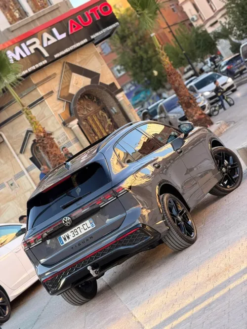 Volkswagen Tiguan 2025 R lien