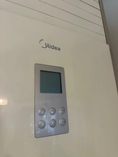 CLIMATISEUR ARMOIRE MIDEA 68000BTU
