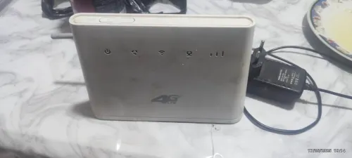 Modem 4g Huawei b310s tout les réseaux 