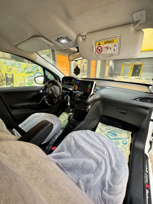 Peugeot 208 2015 Active