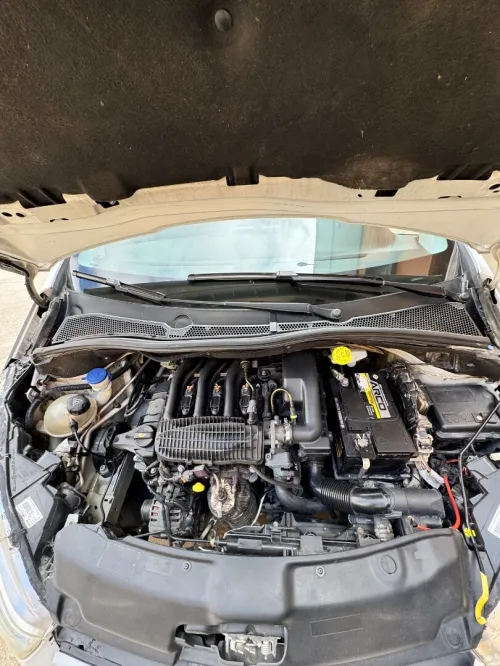 Peugeot 208 2015 208
