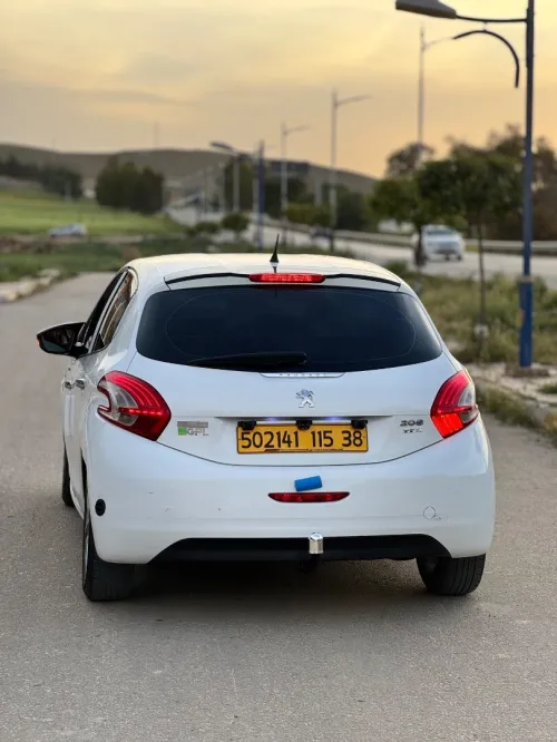 Peugeot 208 2015 208