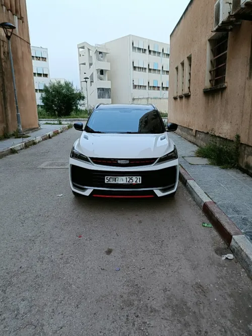 Geely Coolray 2025 