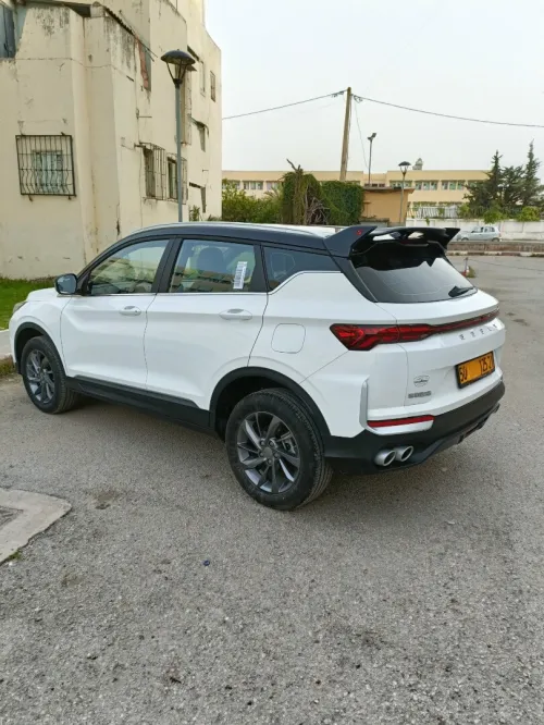 Geely Coolray 2025 