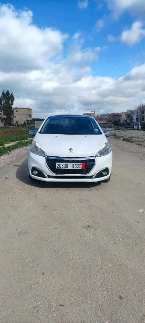 Peugeot 208 2015 Allure