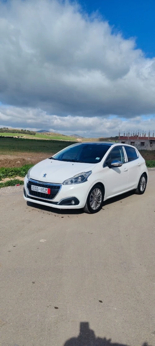 Peugeot 208 2015 Allure