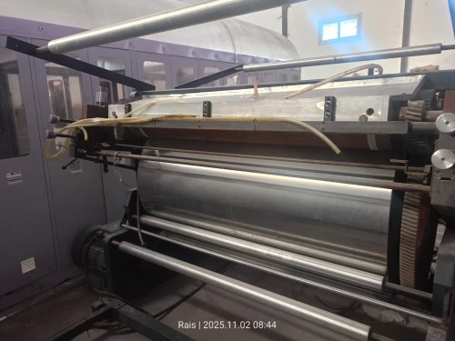 Machine de essuie-tout et papier hegenique