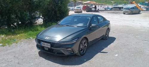 Hyundai Elantra 2025 Luxury