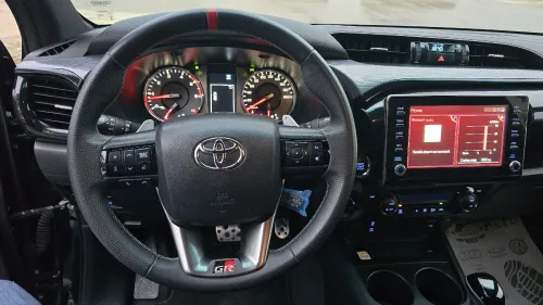 Toyota Hilux 2024 GR