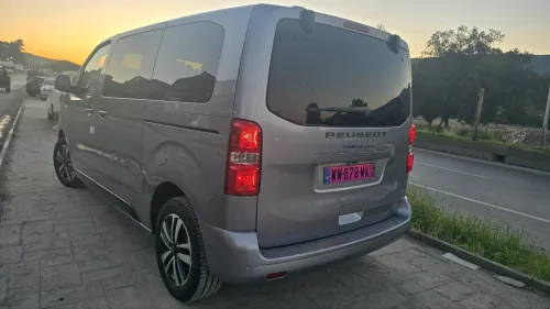 Peugeot Traveller 2026 Business Pack