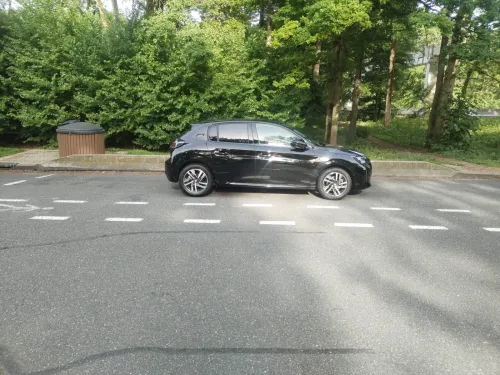 Peugeot 208 2022 Allure Pack