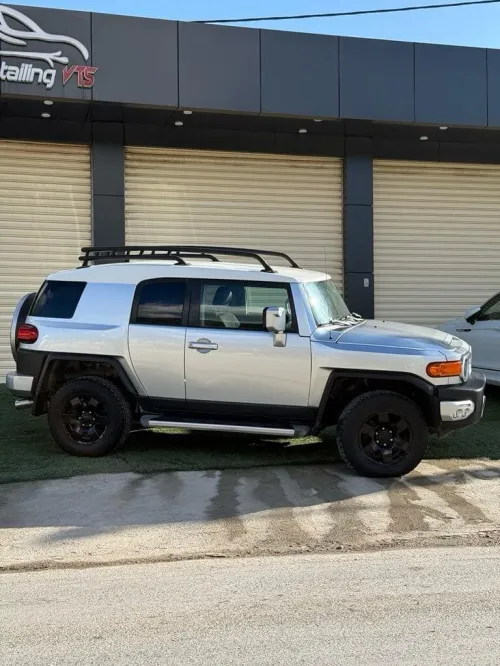 Toyota Land Cruiser 2011 fj cruiser