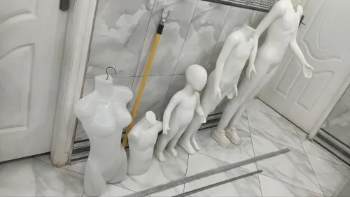 Mannequins et accessoires 
